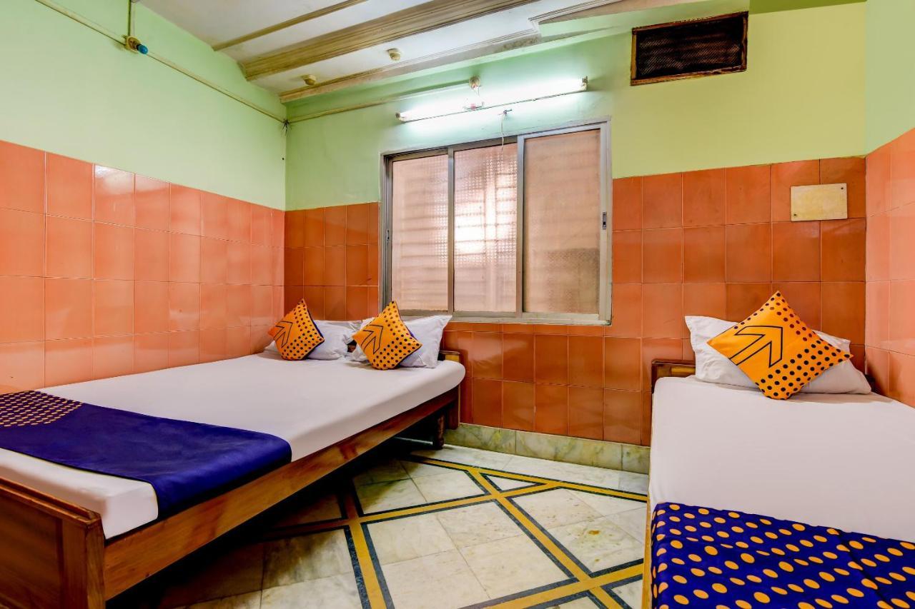 OYO 63538 Hotel Lotus 1 Khanapara Buitenkant foto